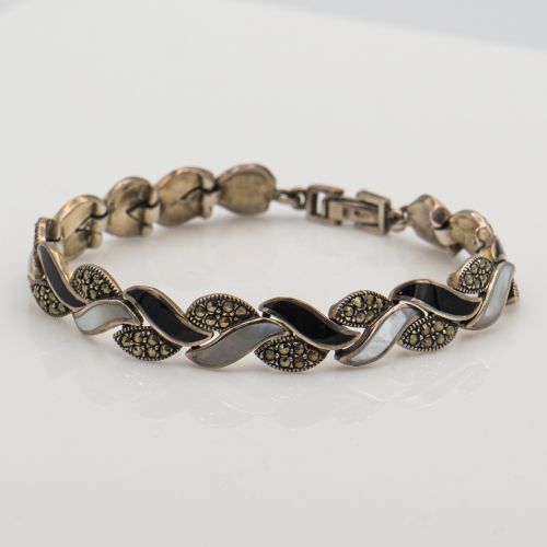 Beautiful Art Deco style Sterling Silver Onyx and Mother-of-Pearl Bracelet