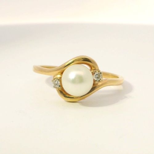 14K Yellow Gold Pearl & Diamond Ring – Size 10.5, 6.7mm Pearl