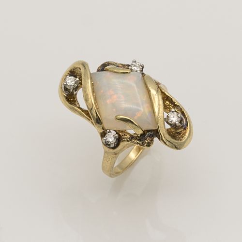 Estate 14k Gold, Opal and Diamonds Ring