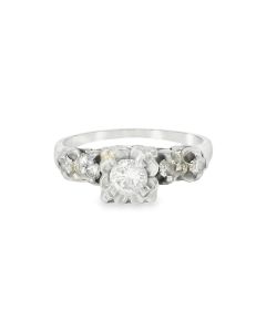 Antique ring with diamonds